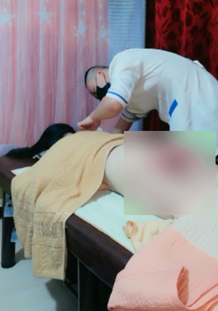 私人按摩养生店小伙师傅白肤美少妇特别按摩视频549M永久有效