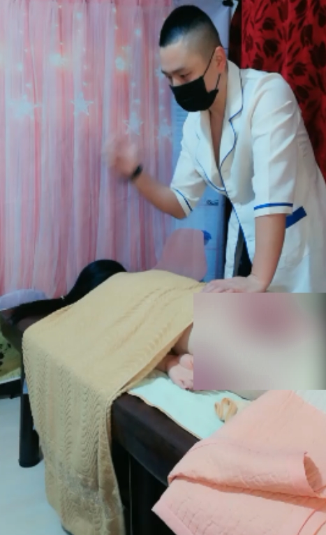 私人按摩养生店小伙师傅白肤美少妇特别按摩视频549M永久有效