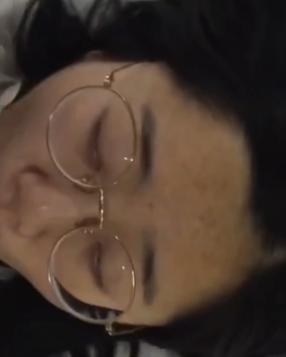 免费下载小狗人尽可擦视频3v+230M，百度云磁力链接