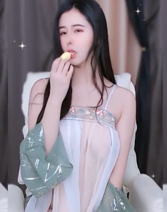 CC主播七月高价定制果舞塞肛直播视频下载