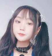 有趣的服装：18光“阴”嫩妹的短裙和项圈