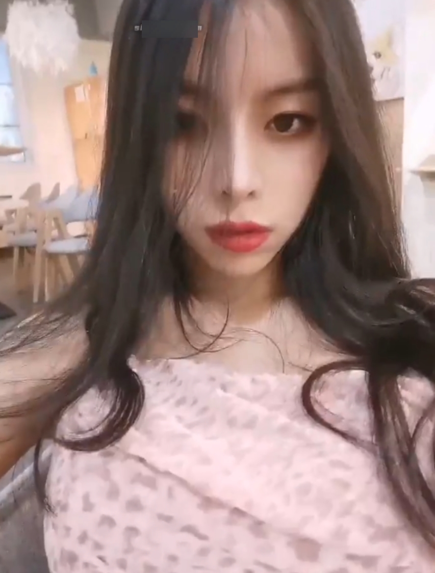 “独家推特珍藏！riri617合集98p28v，132M视频大放送！”