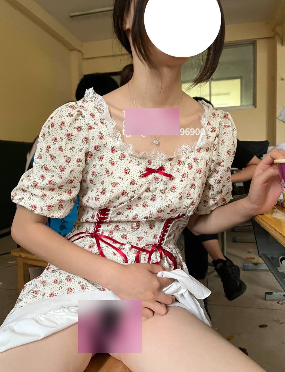 Nezha696900：奇怪姿势展示合集下载，182P+100V，3.62G，百度盘提供