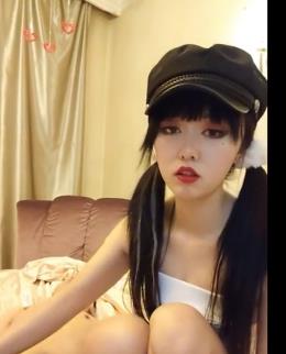 婳宜美腿教育合集：花式用脚女王JK空姐服装姬S声音[29V-3.6G]