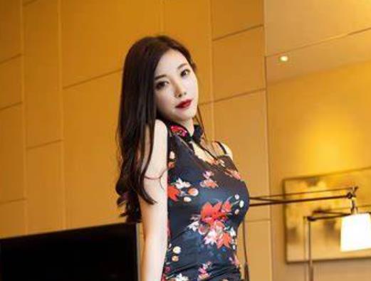 某推足系列女神（丝足小语）合集：绅士必备7.1G大礼包