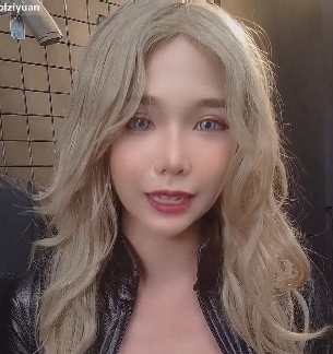 u》系列合集不仅展现了Minichu的魅力和风格，也为粉丝们带来了一场视觉盛宴。不容错过的精彩合集，让您尽情享受嫩妹的魅力！