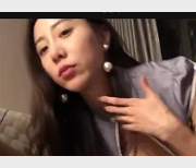 用嘴吃鸡吞金大合集第一弹[83V-3.8G]：情侣自拍，对白精彩，中日韩风格各异，胶原蛋白满满，邀好友一起来感受美食的魅力吧！