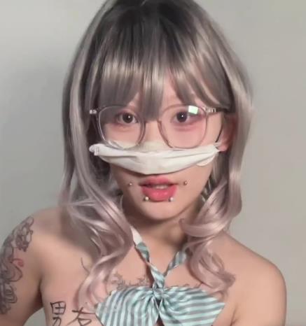 嗨酱:灰姑娘变S公主!自拍舞蹈道具秀合集,改变形象吸粉无数!