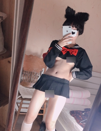 网红小结巴自拍作品合集：妹子身段车灯全收录，4.45G视频等你来欣赏