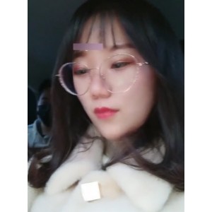 四眼美眉在公园随便找一个陌生人弄927mb百度云