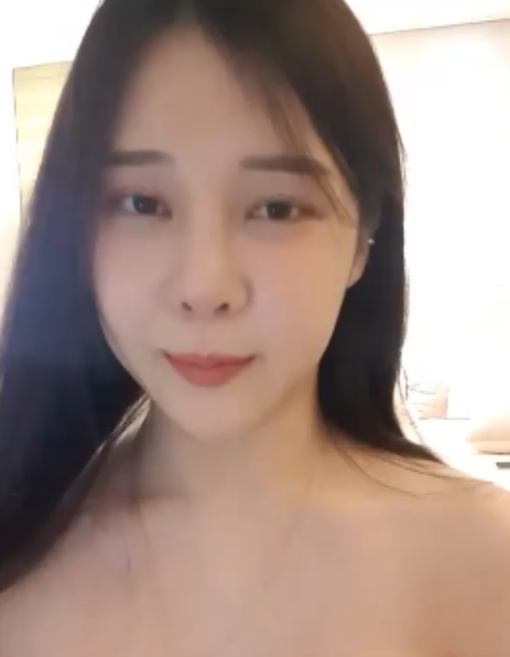 韩国高颜值主播kbjpupu28/yy282/hee941027102V14G视频百度云下载，解压密码cunhua，精彩不容错过！