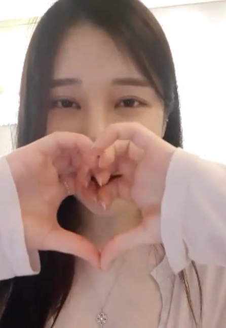 韩国高颜值主播kbjpupu28/yy282/hee941027102V14G视频百度云下载，解压密码cunhua，精彩不容错过！