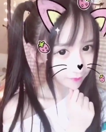 蔡妹子魅力图集+小视频300P49V900M一币限时特惠