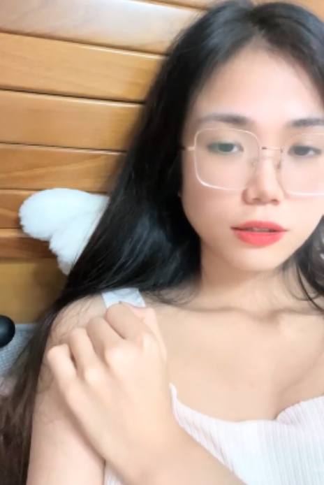 校花学姐沉沦听者心动23v21.5g