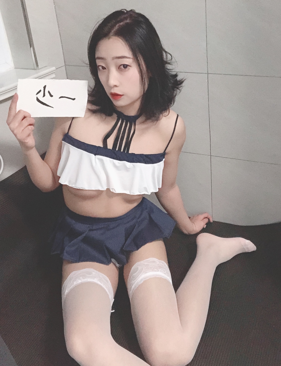 芮甜甜：一少举牌露脸定制视频，15.7g，收藏398，百度，ED2K，补漏