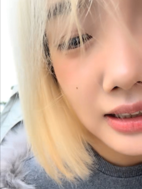 欢小姐户外密码房三人游表演：烧烤奇玩具直播1G视频