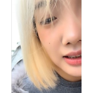 欢小姐户外密码房三人游表演：烧烤奇玩具直播1G视频
