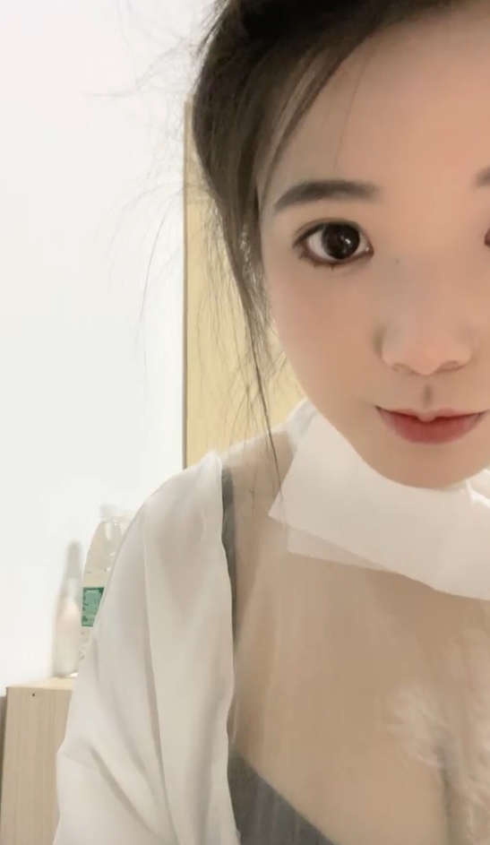 某处大二妹妹宿舍直播50.4g，新增30个版本