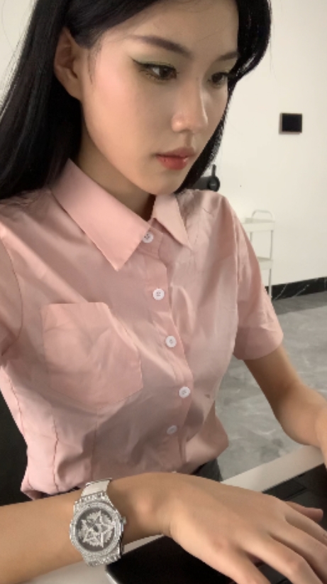 易直播新节目《胆胆》38v15.3g主演，剧情扣人心弦，尺度适中，百度下载收藏量飙升