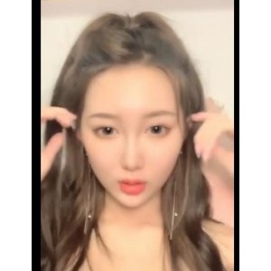 《百万大博主妲己121：6V-2.5G视频自拍，颜值身材无敌！》
