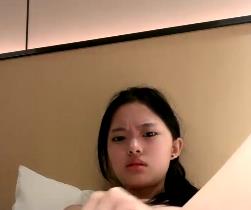 高冷道具狂C绵绵：流不明液体自拍5小时视频，锥形N头L型，6V-1.4G观看