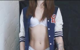 优质蜜桃臀视觉meng+liao！欧美出品S曲线后花园诱惑[5V-1.6G]