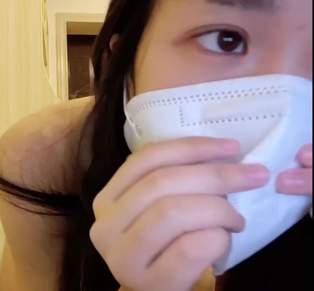 大学生福利姬皮卡秋宿舍自拍合集，美臀小脚丝袜，172个视频118张照片5.22G百度盘