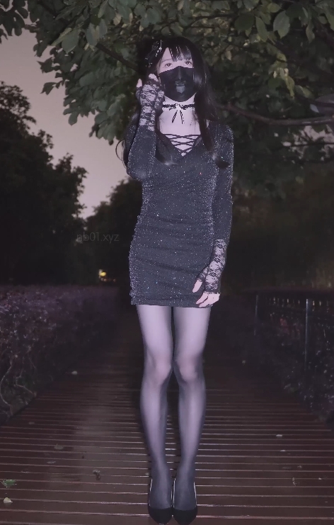 妹子伪娘xixiyaxixi，收藏百度ED2K，视频数量达百，截至2024年6月