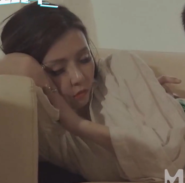 凌薇：14v8.77g视频合集，百度115双平台收藏珍品