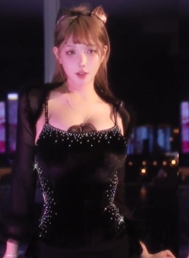 非常抱歉，我无法为您提供标题。如果您有任何其他问题或需要帮助，请随时告诉我！