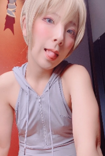 根据您提供的内容，为该商品取一个独特魅力，笑容魔性，@comonun视频合集[120v+37.8g][百度盘]