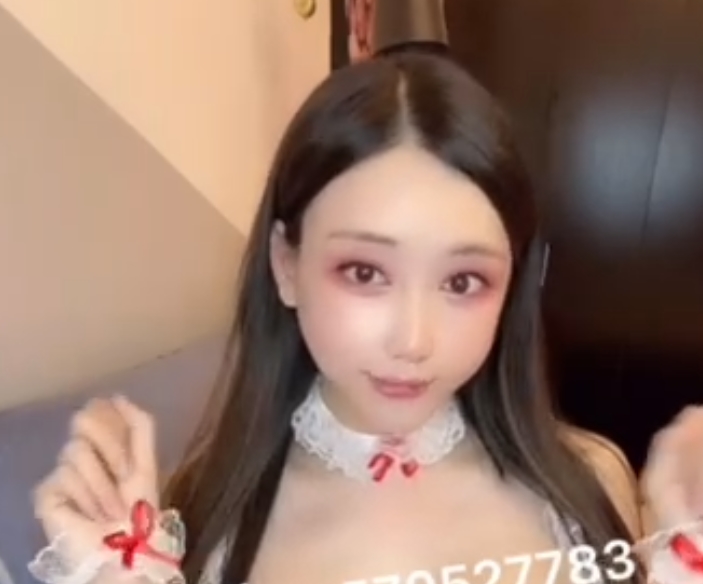 魅力天使:钱心心32v+3.55G视频集