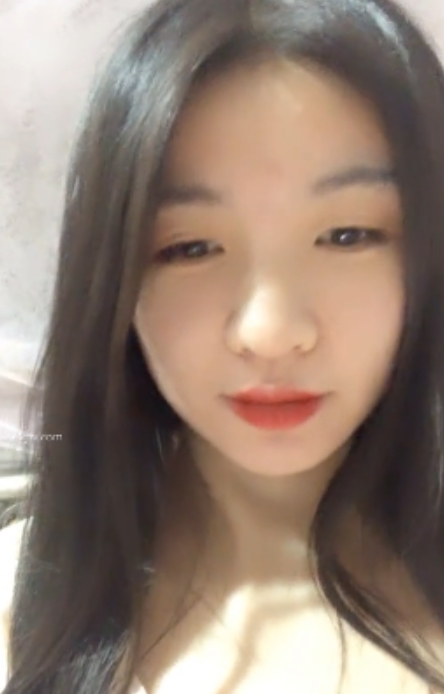 哆哆96v39.3g补：00年校园直播，小依依主演，百度收藏量破200，ED2K下载链接增加