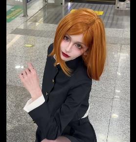 网红藤原yuki线下展示视频曝光！多样服饰COS一应俱全33V204M