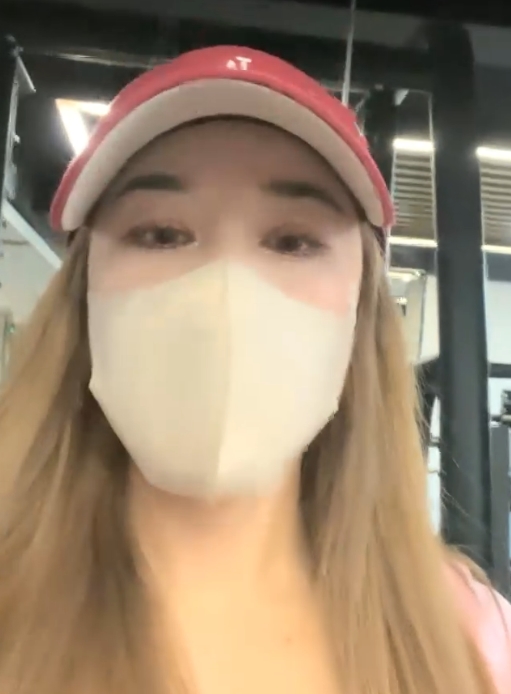 翘臀妹子桃桃555v284g视频大放送，百度ED2K收藏火爆，4月31v新增