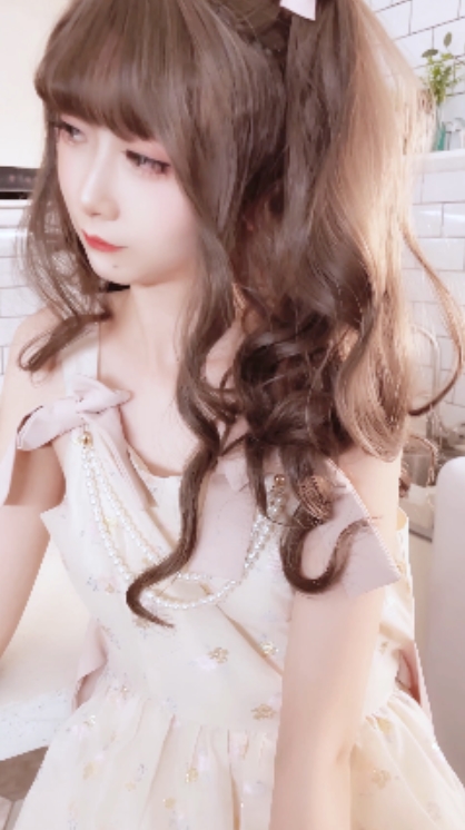 福利+百度云盘+甜美+半糖主义+61P2V2.12G，水友支持新人！