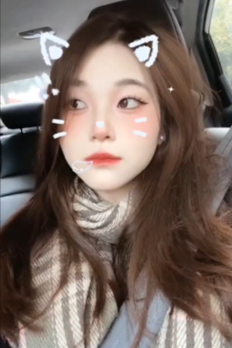 转载百度云泄密欠网贷可爱美女李菲婷最新合集1V18P392M,三人游与金主的秘密文件