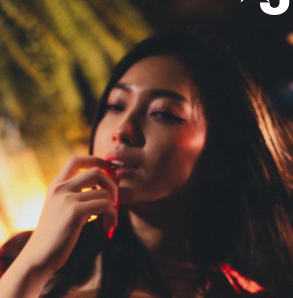 转载百度云性感合集夏暮光14套141V6.45G,四人游与激烈运动