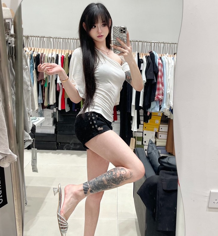 顾恩婷秘密花园百部珍藏1.9g绝代风华舞动奇迹