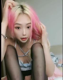 美女上官宝贝全部合集27部8.5G,标准福利姬,直播精彩!