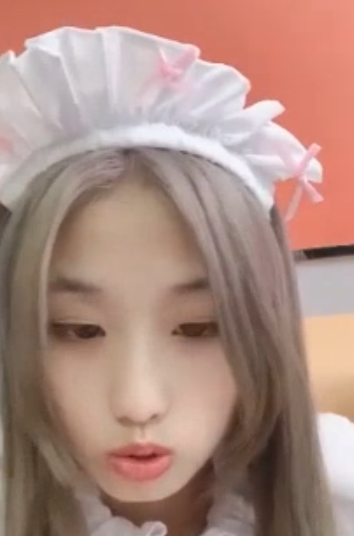 百度盘在校大一学妹清纯妹子直播自娱自乐互动合集67部22G