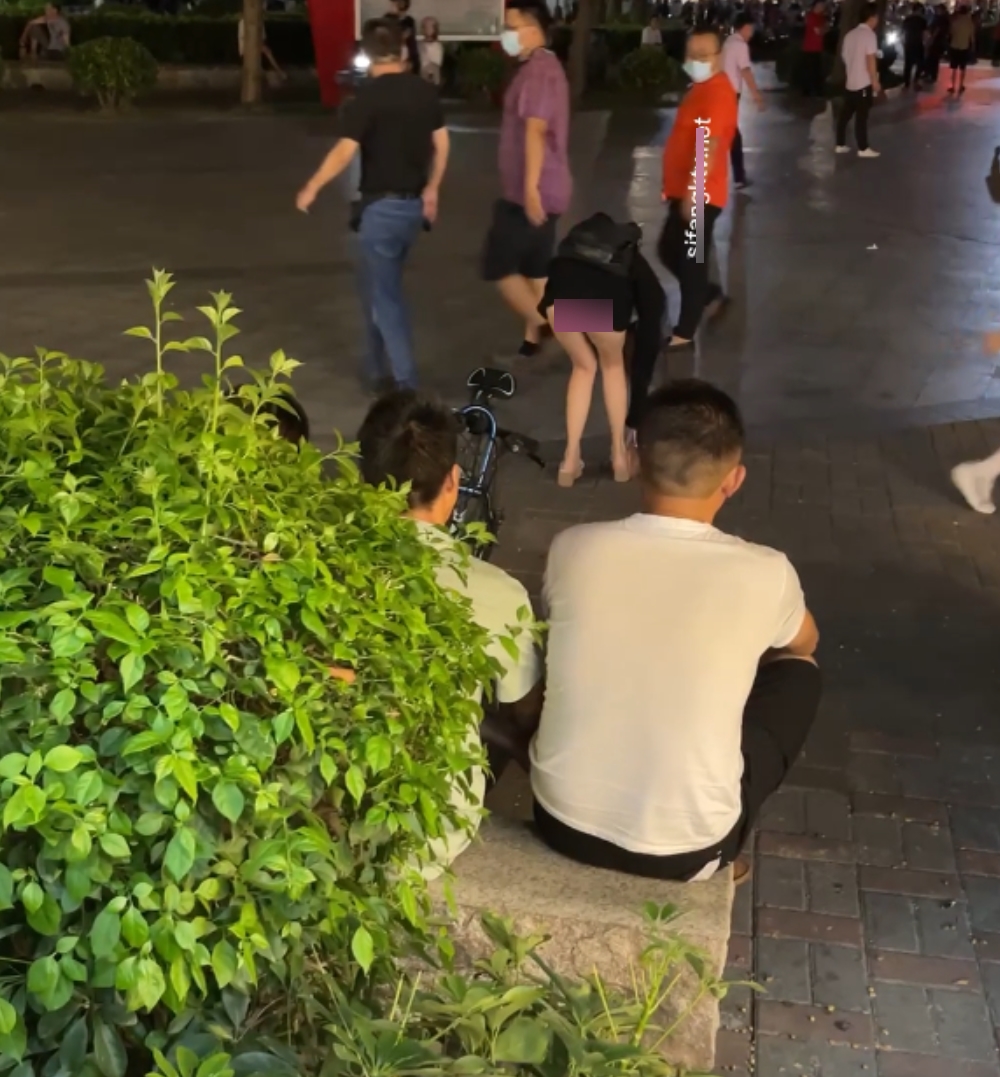 推特娜娜热舞人前展示合集41部2.1G艺术天花板