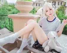 猫君君三亚私房视频合集7.4G兔女郎装太顶了