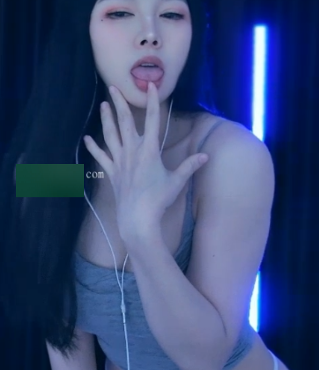 洋芋黎小胖私密合集58部黑丝包臀裙4.5G绝了