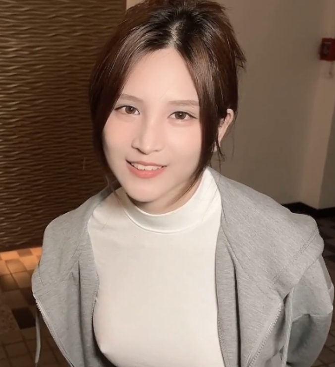 艾希学姐台湾上门热舞合集53部37.1G太诱人