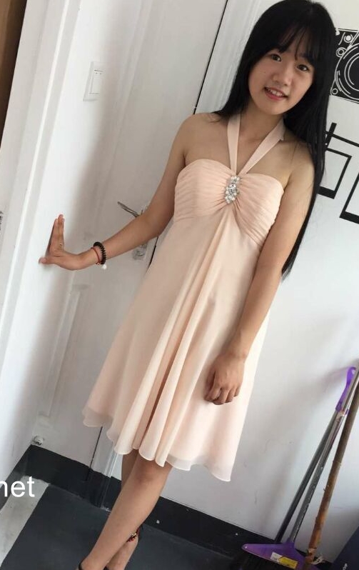 长沙理工蒋鑫学妹自拍合集多部1.44G太顶了