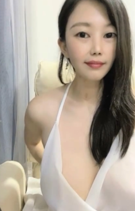 糖宝儿巨无霸放飞合集抖馒头舞1.22G太顶了