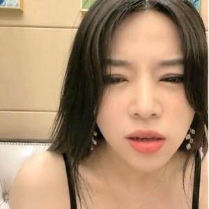 10.2G艺术小雅直播抖音合集50部火辣诱人