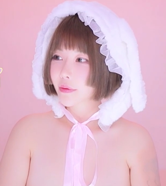 holymoly私房热舞26部4.4G韩式湿身