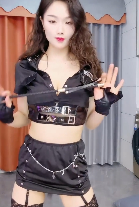 小糖糖一字马舞蹈合集抖音271v340.5G诱人